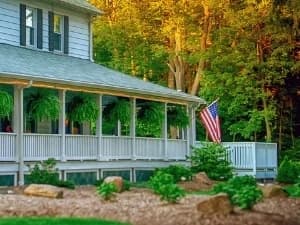 Mountaintop Lodge at Lake Naomi